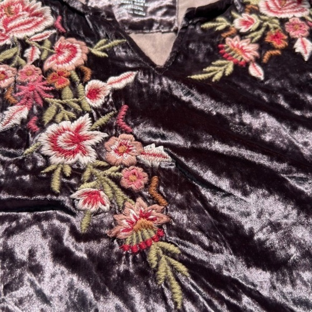 Karyn Seo Velvet Embroidered Floral Tunic M Purple Fairy Whimsi Boho Art‎ Silk